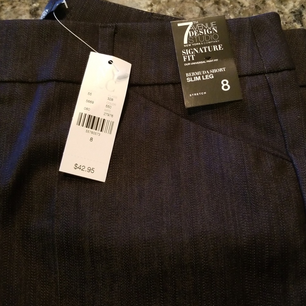 🆕 NY&Co Bermuda Short - Picture 4 of 8